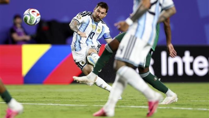 suc-sang-tao-cua-messi-duoc-xem-la-chia-khoa-de-argentina-xuyen-thung-buc-tuong-thuy-si