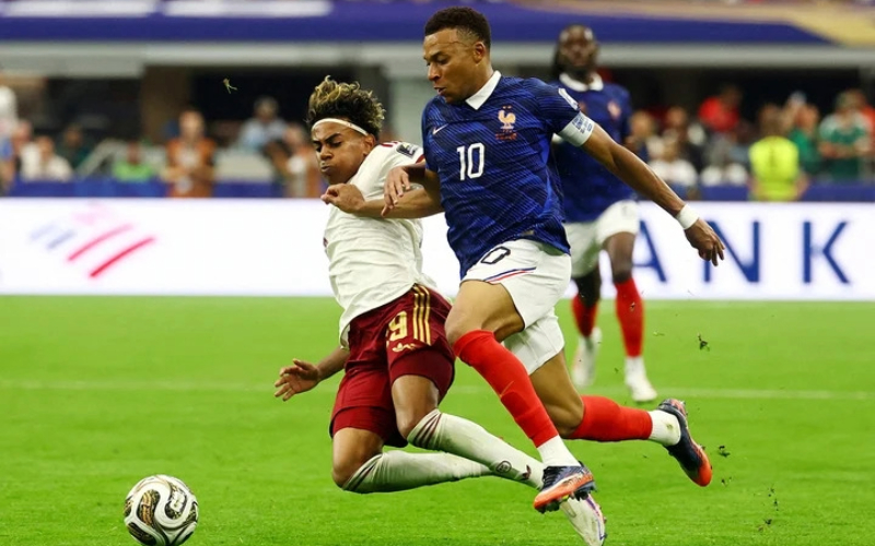 Kết quả Ph&aacute;p vs T&acirc;y Ban Nha: V&eacute; chung kết gọi t&ecirc;n La Roja