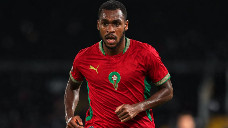 Ipswich đã đưa về trung vệ người Morocco Issa Diop từ Fulham