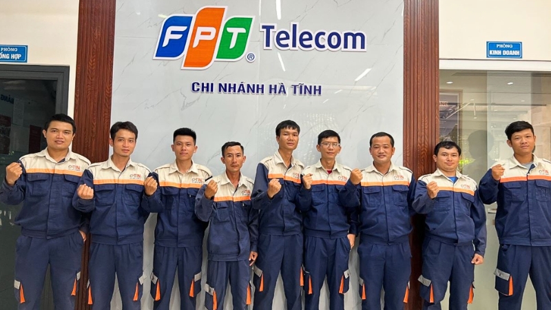 Kỹ thuật viên FPT được đào tạo bài bản, chuyên nghiệp, triển khai lắp mạng nhanh chóng