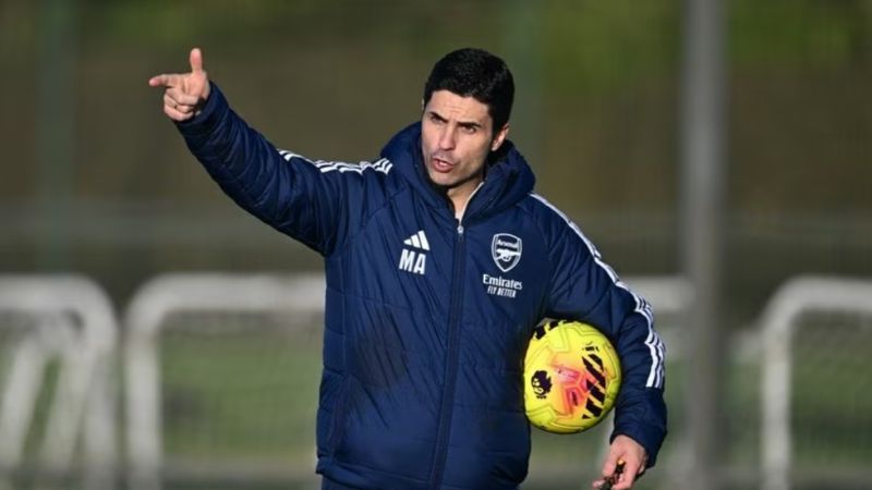 Mikel-Arteta-van-dang-tim-phuong-an-tang-cuong-cho-hang-cong-Arsenal