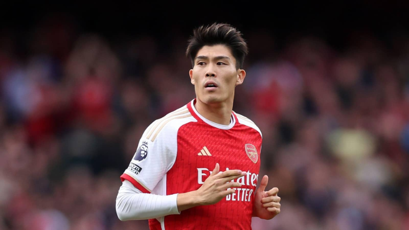 Takehiro Tomiyasu ch&iacute;nh thức gia nhập Crystal Palace