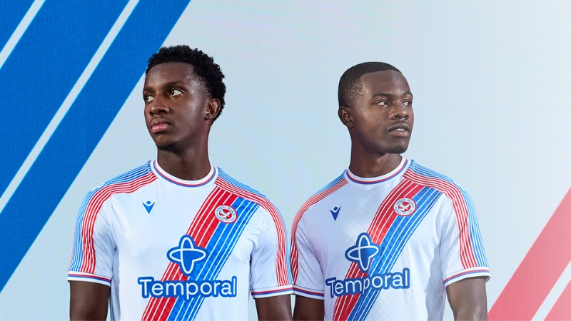 Trang phục thi đấu Premier League mùa 2026/27 sân nhà của Crystal Palace