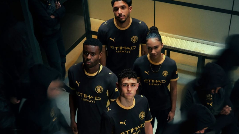 Trang phục thi đấu Premier League mùa 2026/27 sân khách của Manchester City