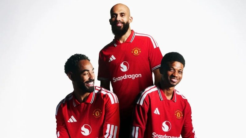 Trang phục thi đấu Premier League mùa 2026/27 sân nhà của Manchester United