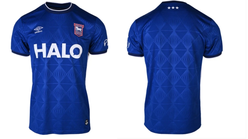 Trang phục thi đấu Premier League mùa 2026/27 sân nhà của Ipswich