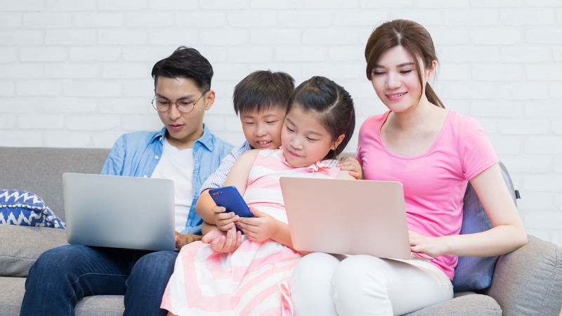 Số thiết bị sử dụng đồng thời giúp xác định nhu cầu Internet thực tế của gia đình