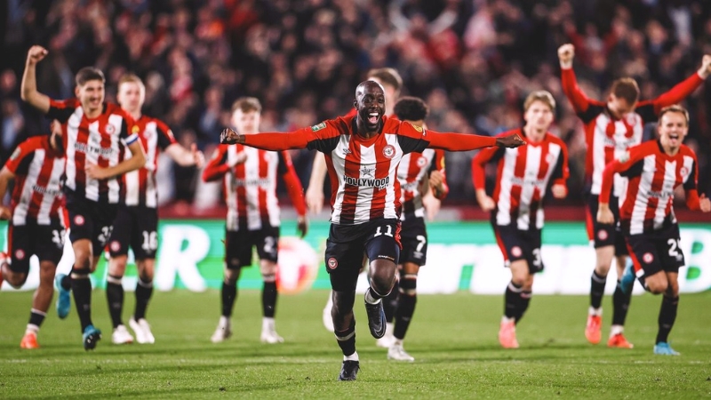 Gtech Community Stadium là tâm điểm trận derby London giữa Brentford và Tottenham