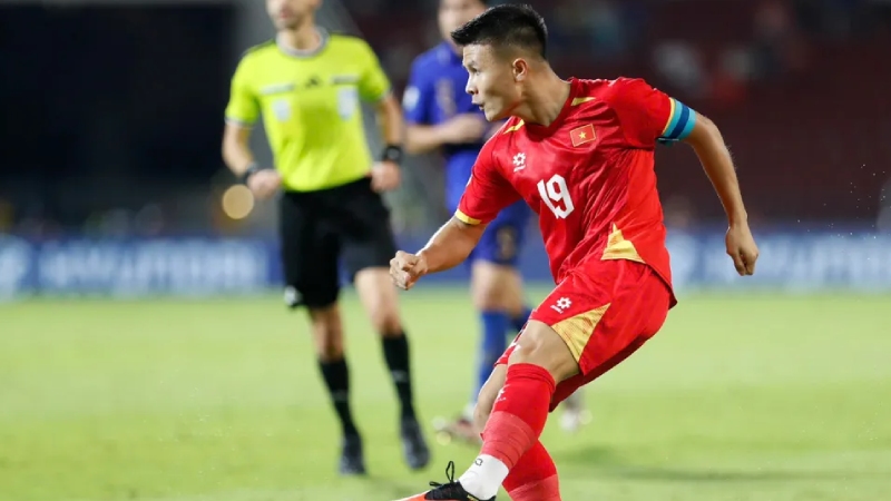 Quang Hải tiếp tục nâng tỷ số lên 2-0 chỉ 5 phút sau