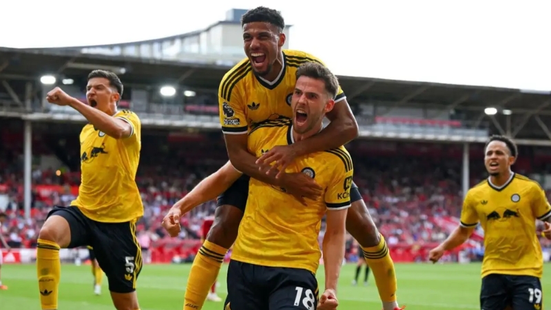 Leeds có khởi đầu suôn sẻ với chiến thắng 1-0 trước Nottingham Forest