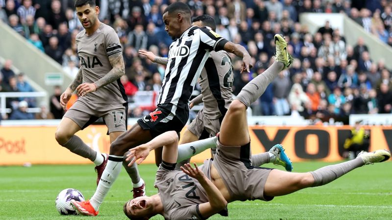 Trận Newcastle United 4-0 Tottenham Hotspur tại Ngoại hạng Anh mùa 2023/24