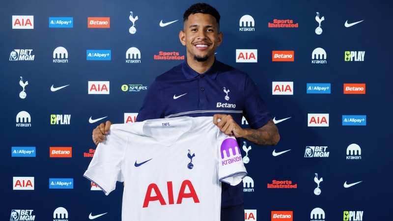 Sávio bắt đầu chương mới trong sự nghiệp sau hai mùa chơi bóng tại Manchester City