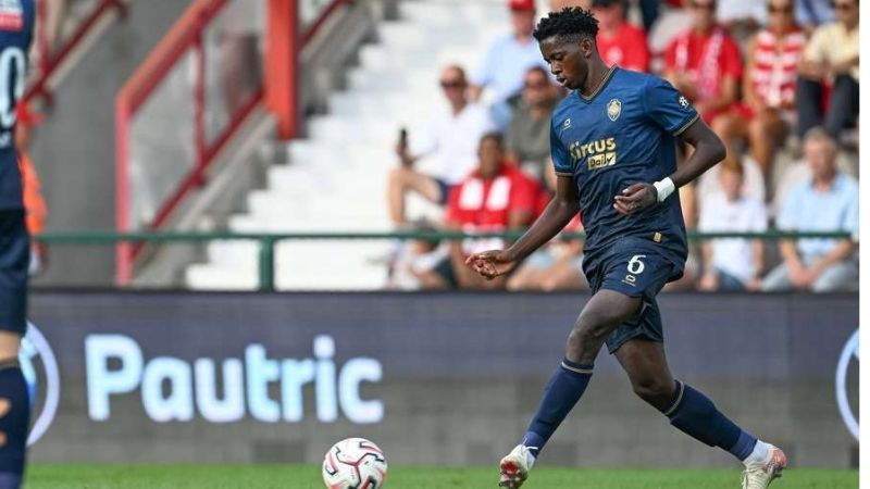 Jules Ahoka từng thi đấu cho CLB Royal Antwerp tại Bỉ