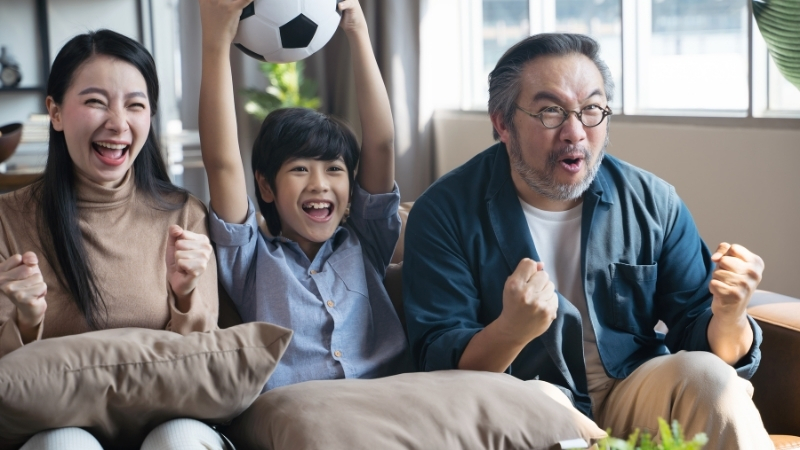 Internet tốc độ cao kết hợp FPT Play đáp ứng nhu cầu kết nối và giải trí tại gia đình