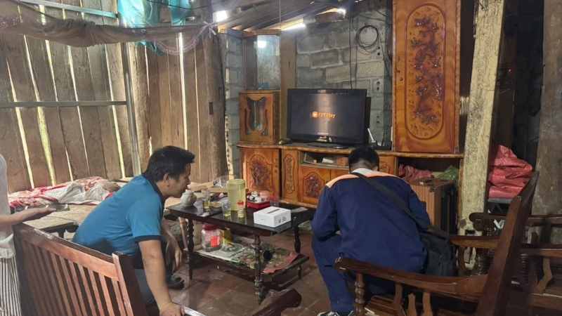 Đội ngũ nhân viên hỗ trợ tận nhà cho khách hàng Lạng Sơn