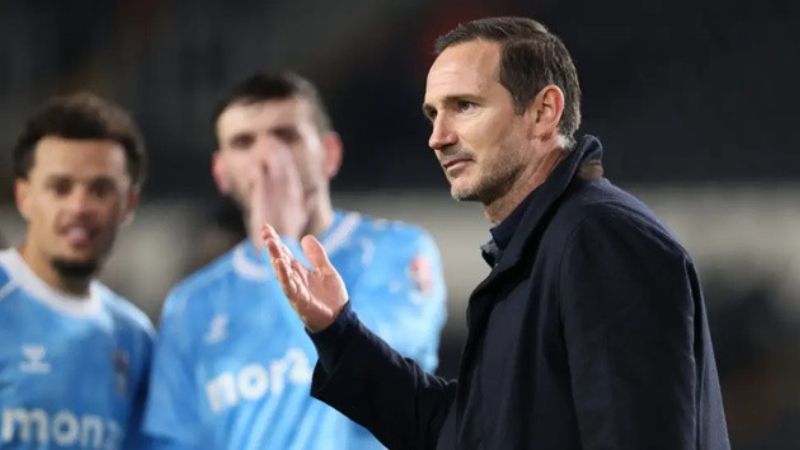 Frank Lampard hướng đến điểm số đầu tiên cùng Coventry tại Premier League 2026/27