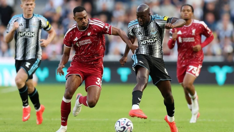Liverpool trở lại Anfield với mục tiêu tìm chiến thắng đầu tiên