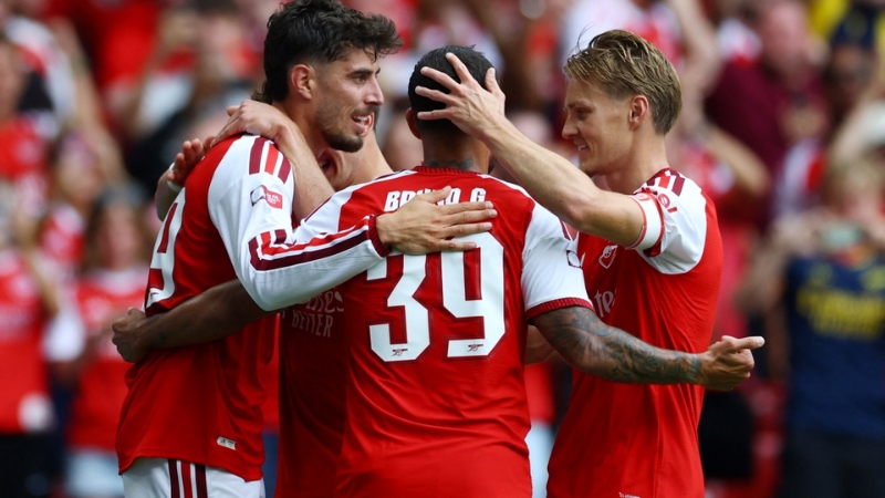 Arsenal đối mặt bài kiểm tra thật sự đầu tiên tại Villa Park