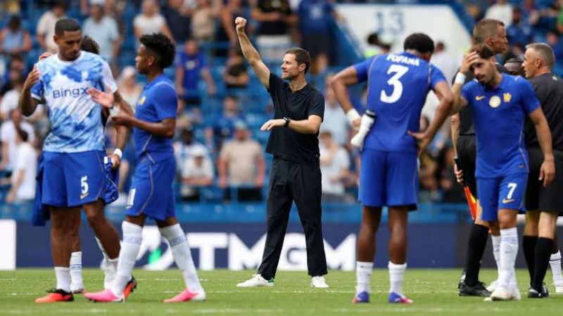 Alonso lần đầu cầm quân tại Stamford Bridge ở đấu trường Ngoại hạng Anh