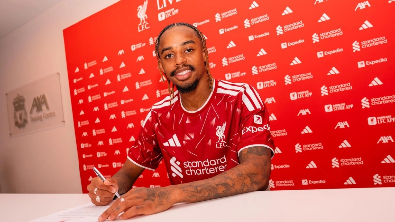 Barcola chuyển tới Liverpool