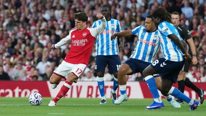 Coventry trong trận đấu gặp Arsenal tại vòng 1 giải đấu Ngoại Hạng Anh 26/27