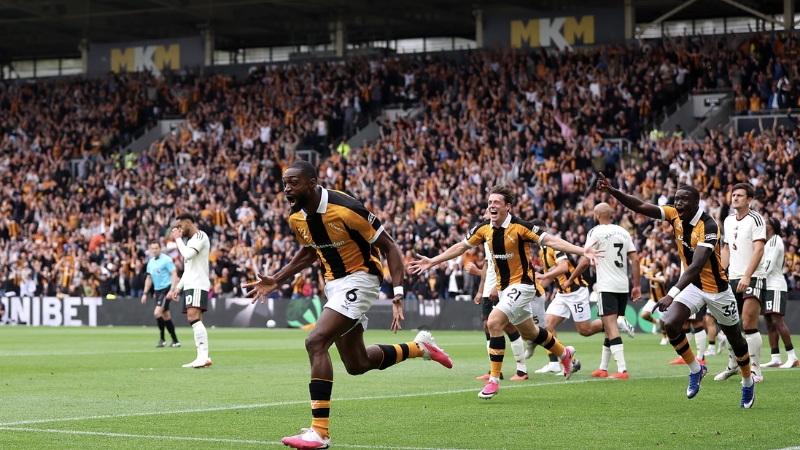 Hull City gây sốc khi đánh bại Manchester United