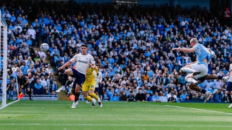 Haaland ghi bàn duy nhất giúp Man City vượt qua Coventry