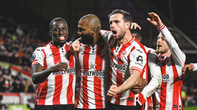 Brentford bất bại từ đầu mùa và nắm ưu thế đối đầu áp đảo