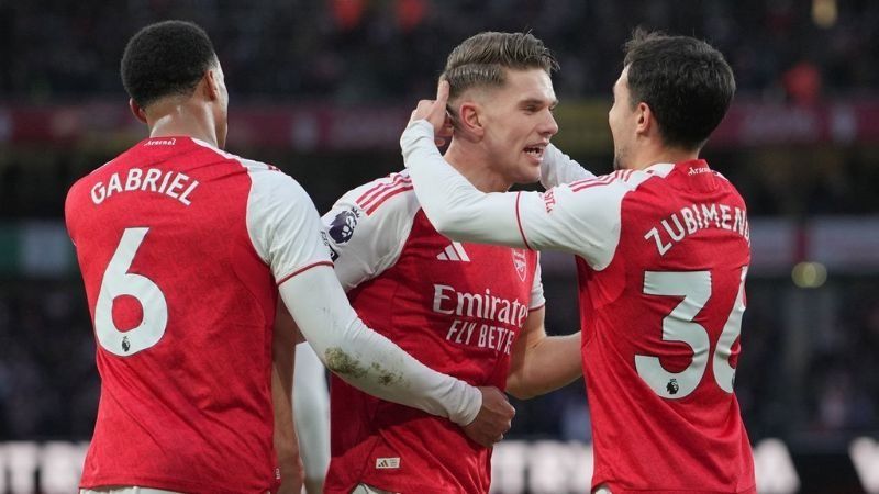 Arsenal được đánh giá cao hơn Sunderland trước chuyến làm khách tại Stadium of Light