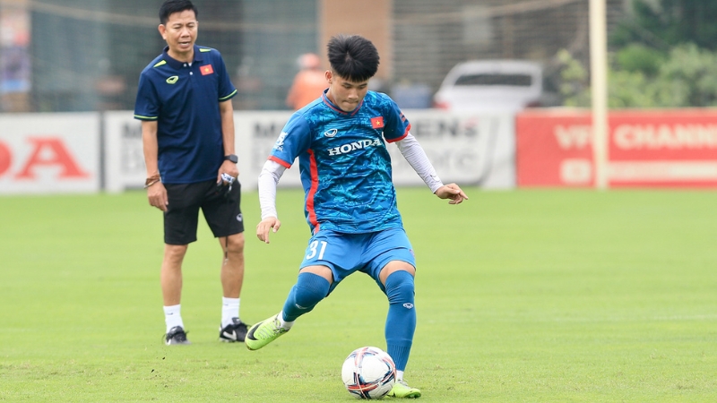 Lê Đình Long Vũ là một trong những cầu thủ trẻ đáng chú ý của U23 Việt Nam