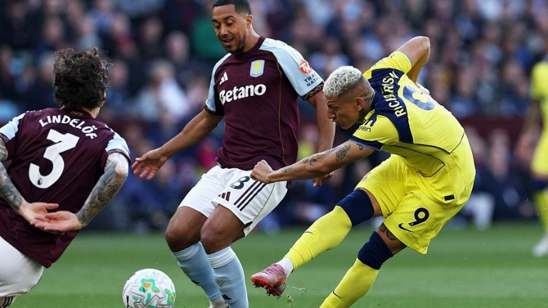 aston-villa-va-tottenham-tai-ngoai-hang-anh-mua-giai-2025-26