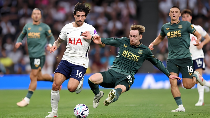 Everton giữ sạch lưới trước Tottenham, qua đó kéo dài chuỗi 4 trận bất bại tại Ngoại hạng Anh