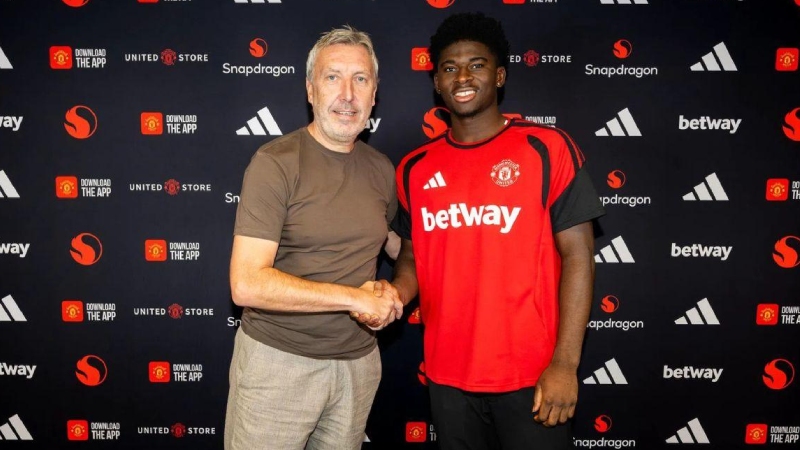 Carlos Baleba là tân binh đắt giá của Man United trong kỳ chuyển nhượng hè 2026
