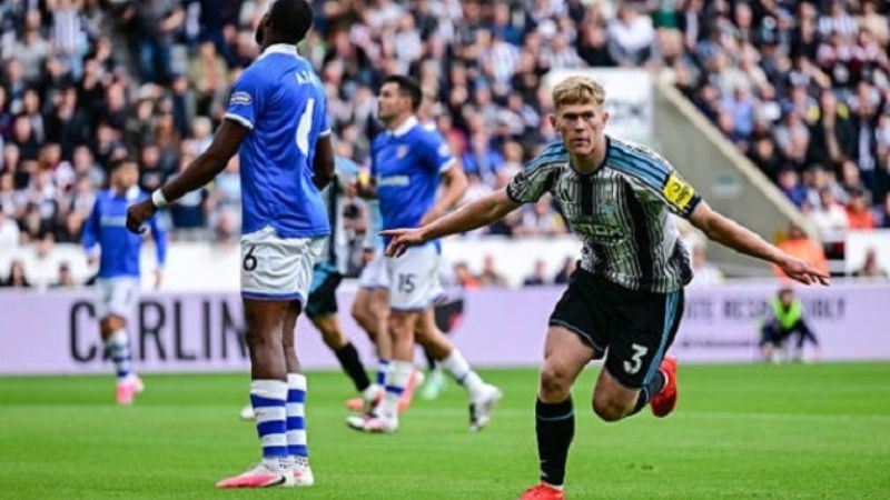 Newcastle cắt chuỗi bất bại của Hull City với tỷ số 2 - 1