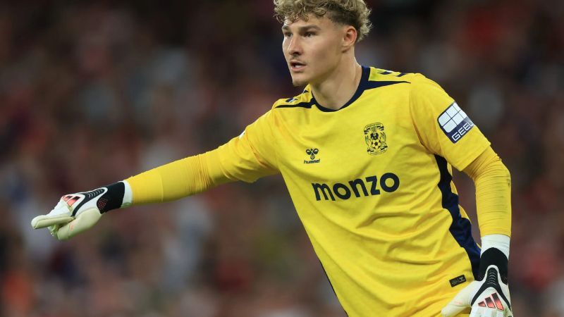 Coventry đánh bại Nottingham Forest, ghi 3 điểm đầu tiên ở mùa giải 2026/27