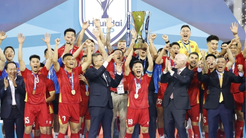 Đội tuyển Việt Nam nâng cúp vô địch ASEAN Cup 2026
