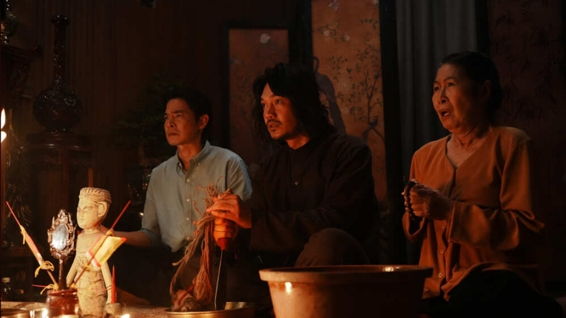 Huyết Thống đặt tình thân giữa những biến cố và xung đột giữa y học với tâm linh