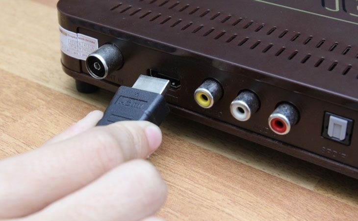 Kết nối Smart TV Box với tivi bằng HDMI