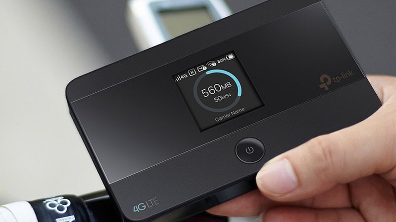 Bộ phát WiFi di động 4G/5G phù hợp mang theo khi đi học, công tác hoặc du lịch