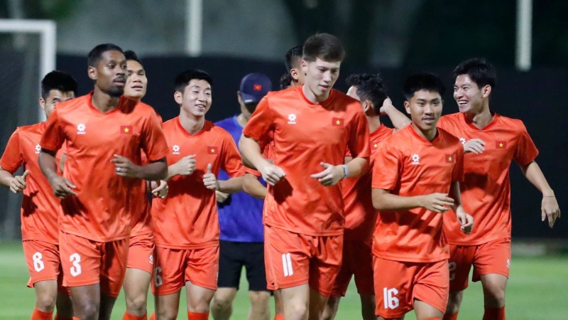 Đội tuyển Việt Nam tập luyện, chuẩn bị cho trận tranh hạng ba ASEAN Cup 2026