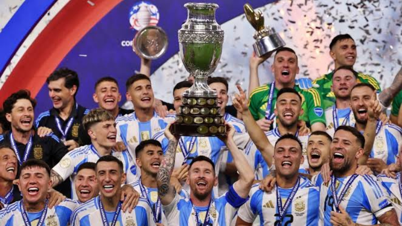 Messi cùng Argentina chạm tay vào chức vô địch World Cup 2022 sau hành trình lịch sử