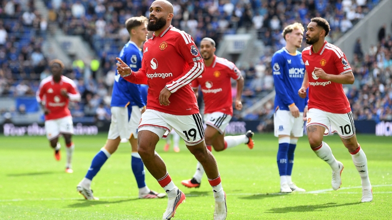 Chelsea thất bại 0-1 trước Man United ngay trên sân Stamford Bridge ngày 19/4/2026