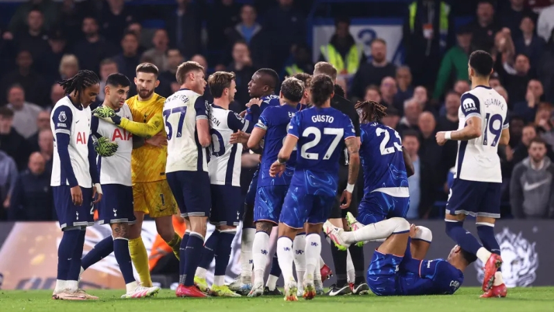 Các trận derby London có sức nóng không kém derby Manchester