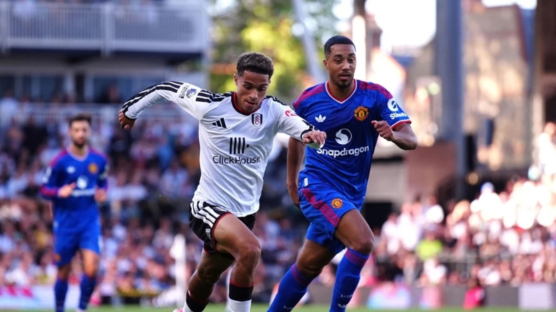 Fulham hoà 1-1 MU ở vòng 5 Ngoại hạng Anh