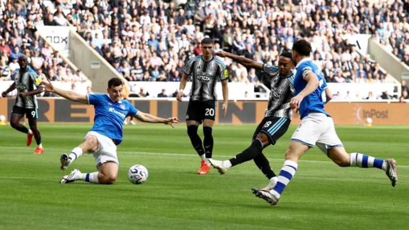 Hull City nhận thất bại đầu tiên tại Ngoại hạng Anh mùa 2026/27 trước Newcastle