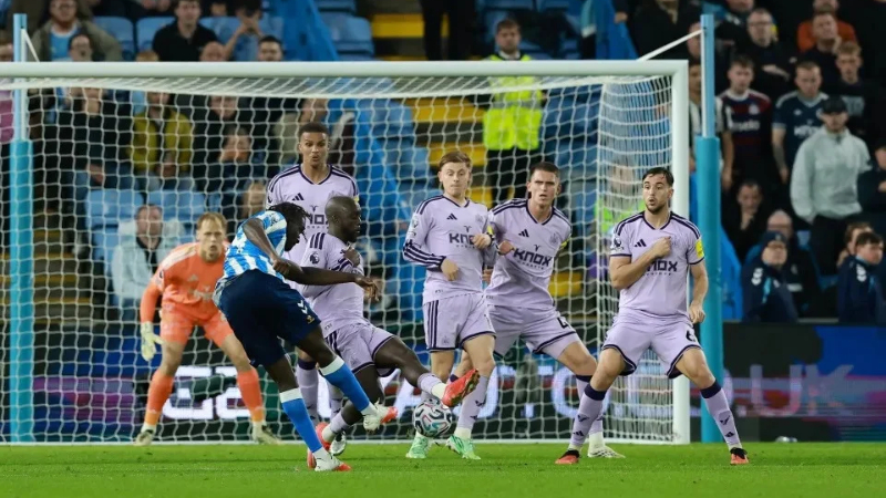 Newcastle nhận thất bại 1-4 trước Coventry