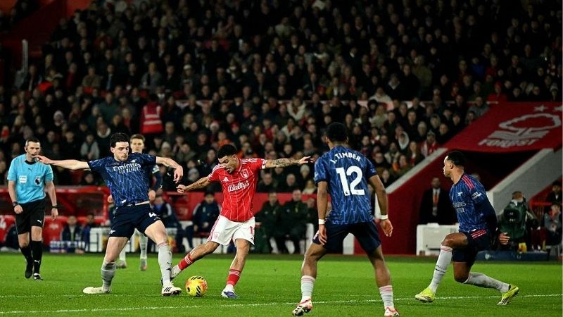 Nottingham Forest cầm hòa Arsenal 0-0 tại vòng 22 Ngoại hạng Anh 2025/26