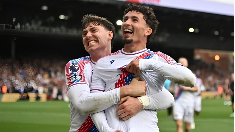 Crystal Palace lội ngược dòng đánh bại Nottingham Forest 3-1 dù bị dẫn trước từ phút thứ 3