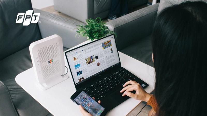 Internet FPT hỗ trợ kết nối Wi-Fi phục vụ học tập và làm việc trực tuyến tại nhà