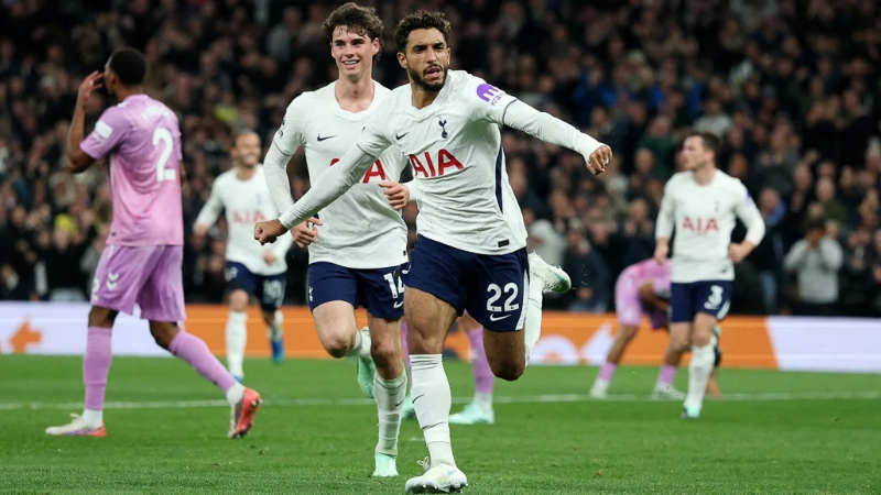 Tottenham có chiến thắng đầu tiên tại Ngoại hạng Anh 2026/27
